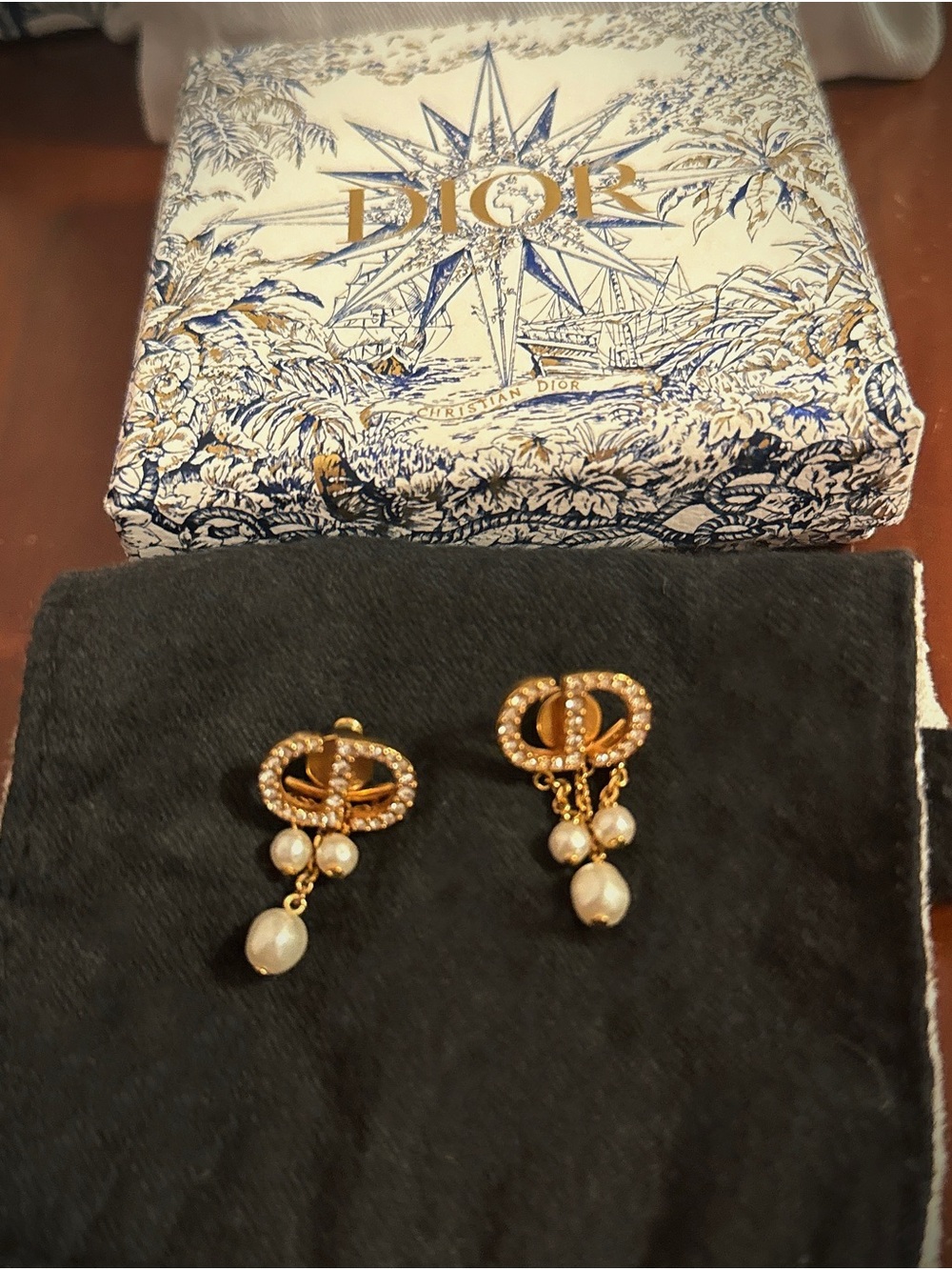 Dior Pearl Crystal Petit CD Drop Earrings Gold